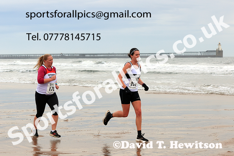 The 2024 Blyth Beach Run, Northumberland.   Photo: David T. Hewitson/Sports for All Pics